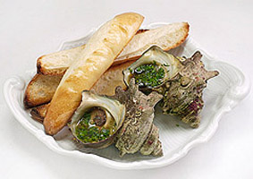 さざえの壺焼き　エスカルゴ風
