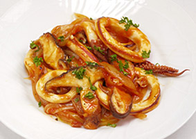 ヤリイカと大豆のケチャップ煮