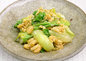 チンゲン菜と大豆の中華風和え