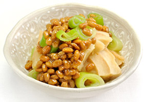 車麩の納豆煮