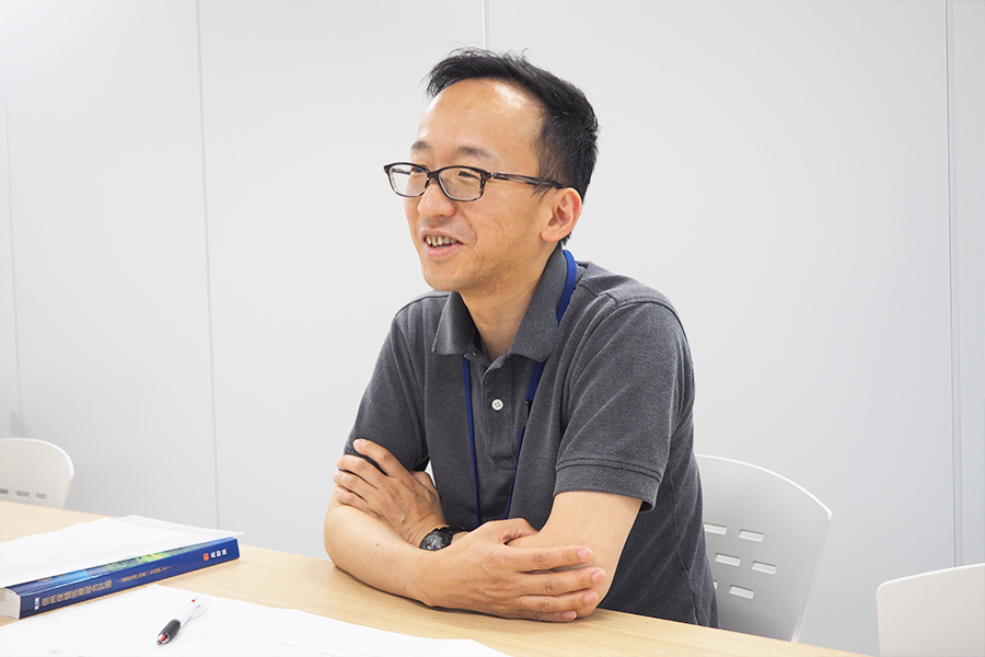 桑原宏一郎先生の写真 1
